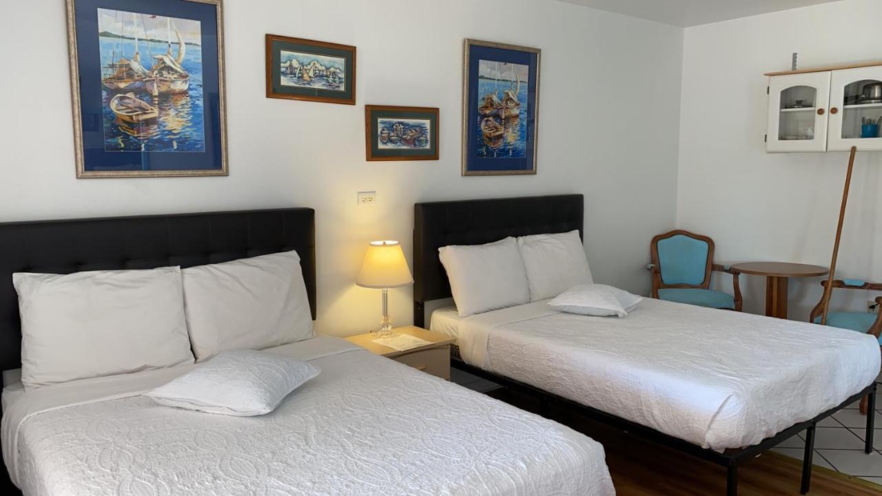 Rose Hotel