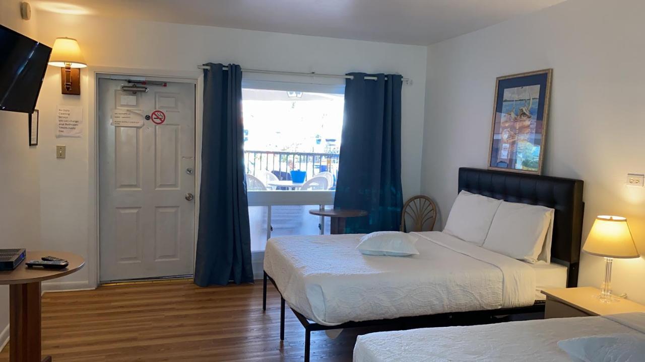 Rose Hotel
